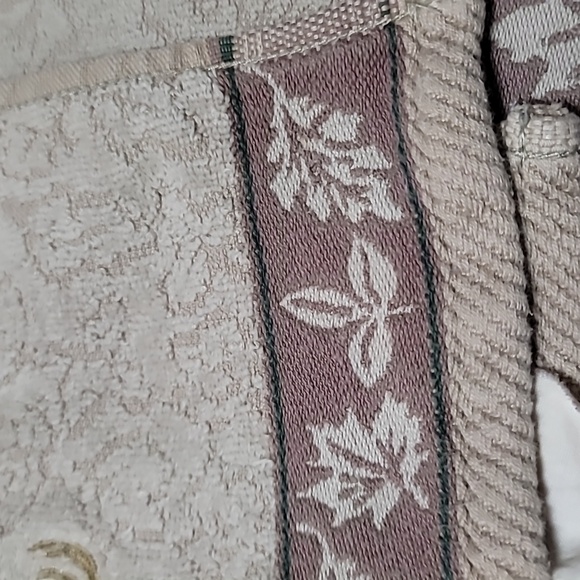 Moose Towels (x2), 1 Hand Towel,  and 1 Wash Cloth - Preloved - Picture 11 of 15